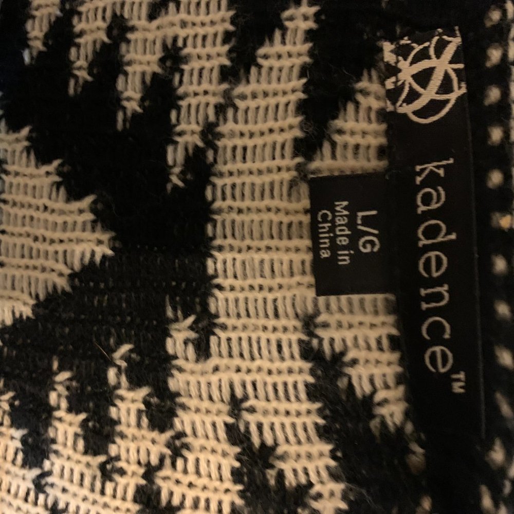 sweater - Picture 2 of 4